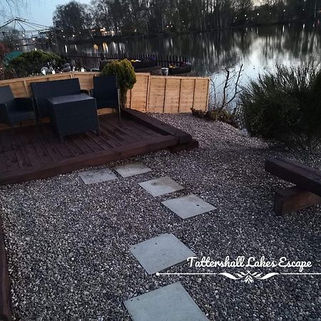 Meridian Tattershall Lakes Escape - Lakeside Lodge Caravan With A Fishing Peg Luxury Hot Tub Exteriér fotografie