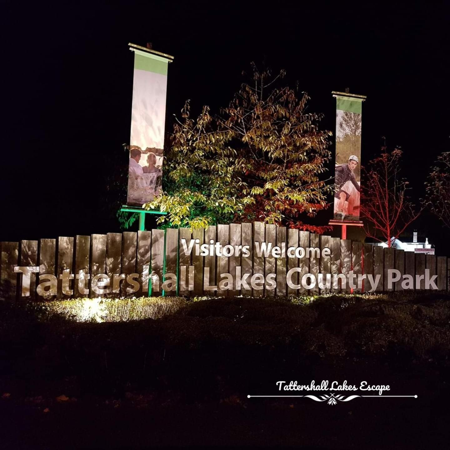 Meridian Tattershall Lakes Escape - Lakeside Lodge Caravan With A Fishing Peg Luxury Hot Tub Exteriér fotografie