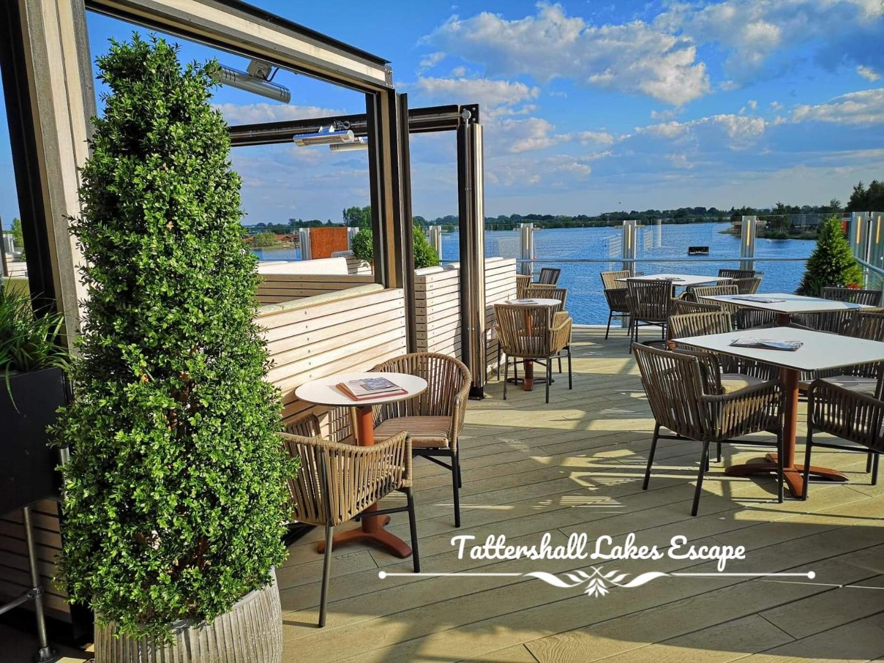 Meridian Tattershall Lakes Escape - Lakeside Lodge Caravan With A Fishing Peg Luxury Hot Tub Exteriér fotografie