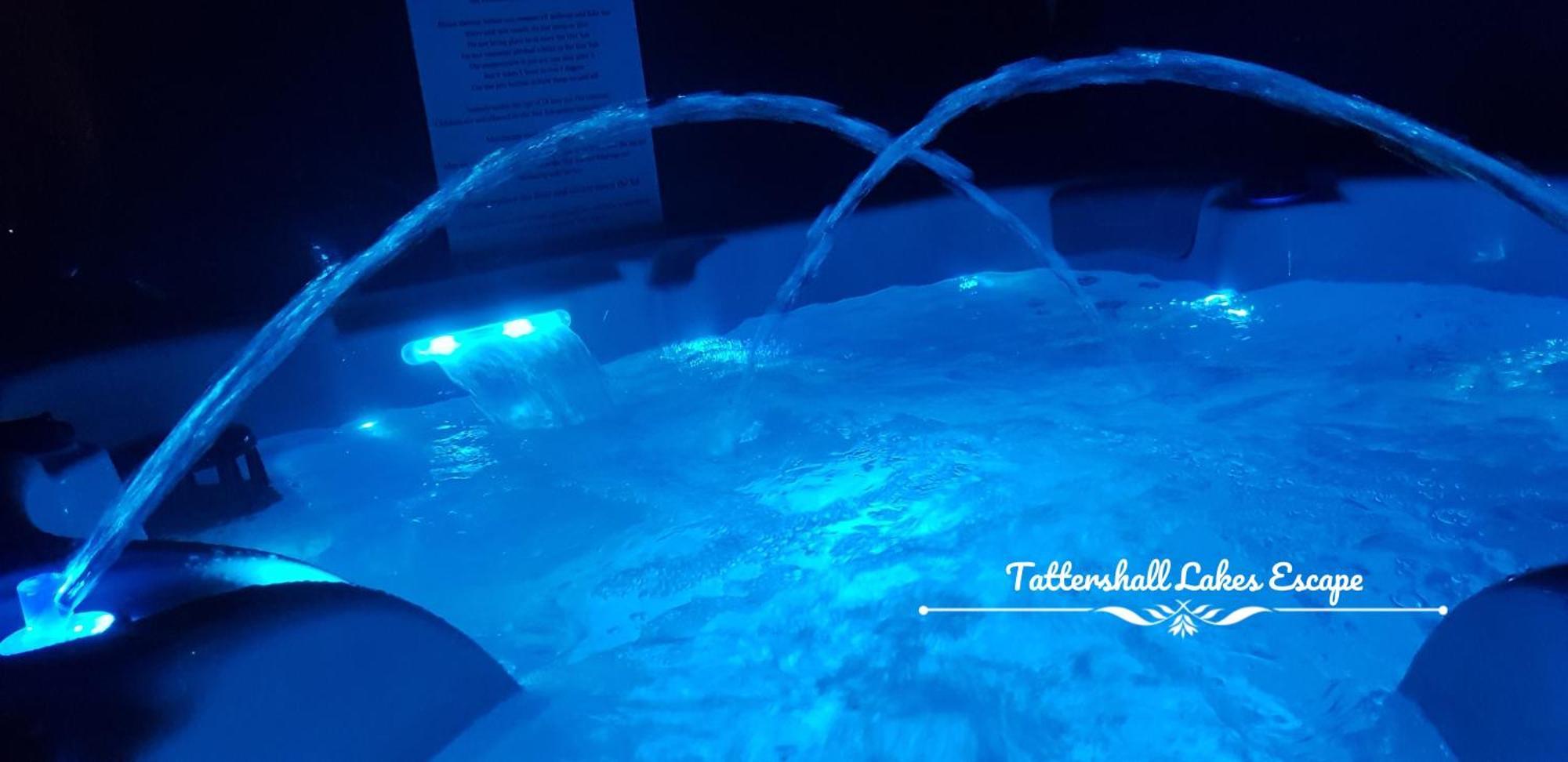 Meridian Tattershall Lakes Escape - Lakeside Lodge Caravan With A Fishing Peg Luxury Hot Tub Exteriér fotografie